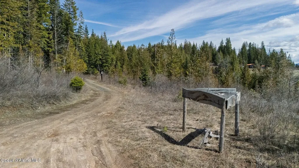 5500 Gold Ridge Road Calder ID 83808