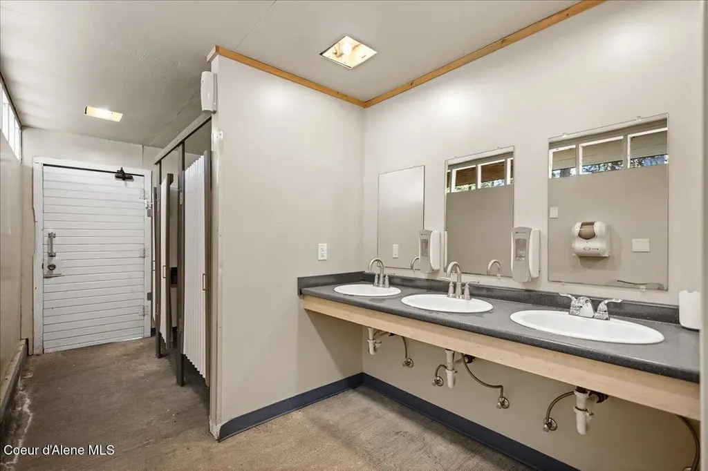 8072 W Radmer Road Rathdrum ID 83858