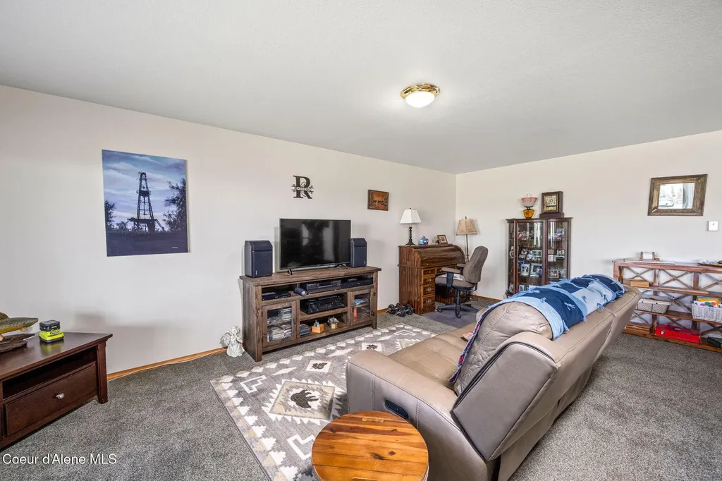 6035 W Conkling Road Worley ID 83876