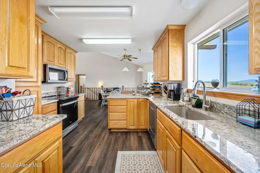 6035 W Conkling Road Worley ID 83876