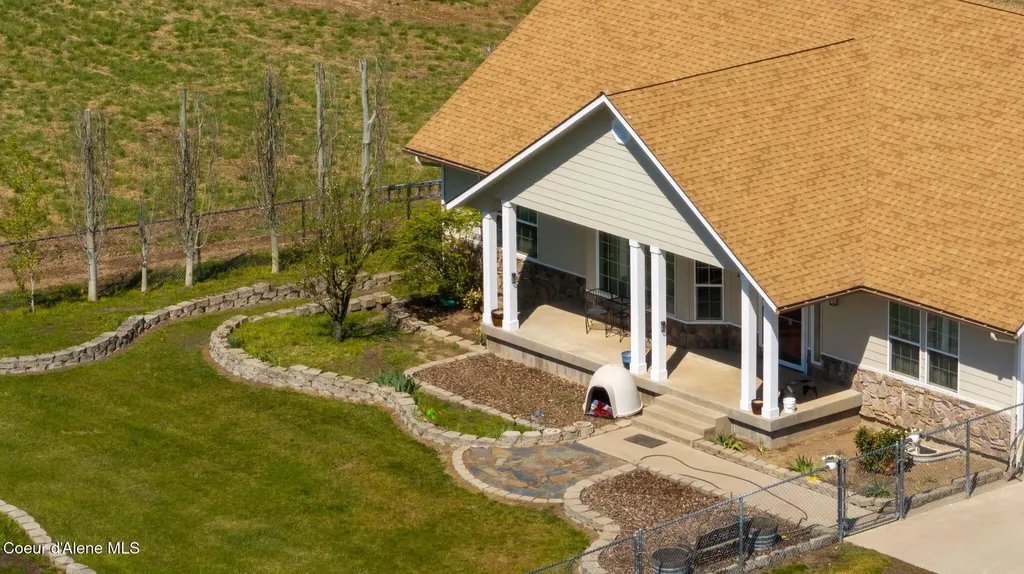 6035 W Conkling Road Worley ID 83876