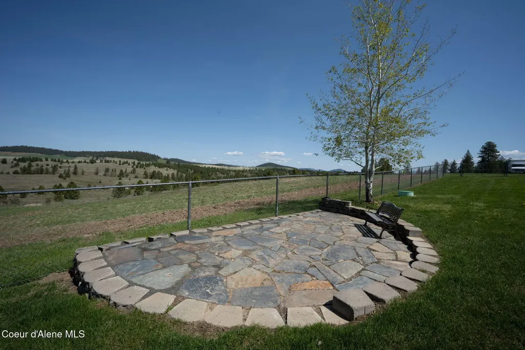 6035 W Conkling Road Worley ID 83876