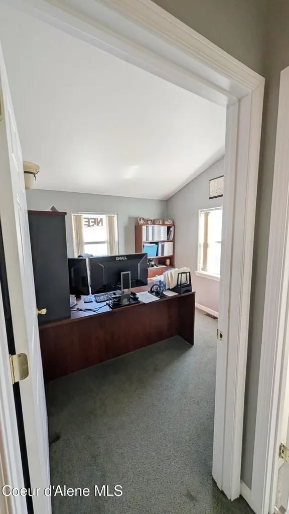 108 N Division Street Pinehurst ID 83850