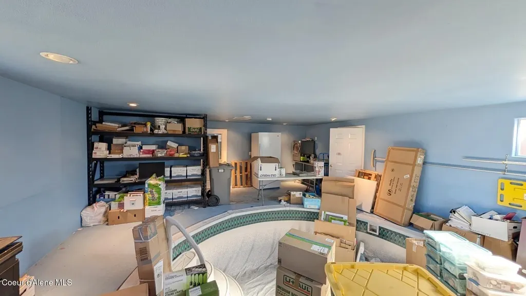 108 N Division Street Pinehurst ID 83850