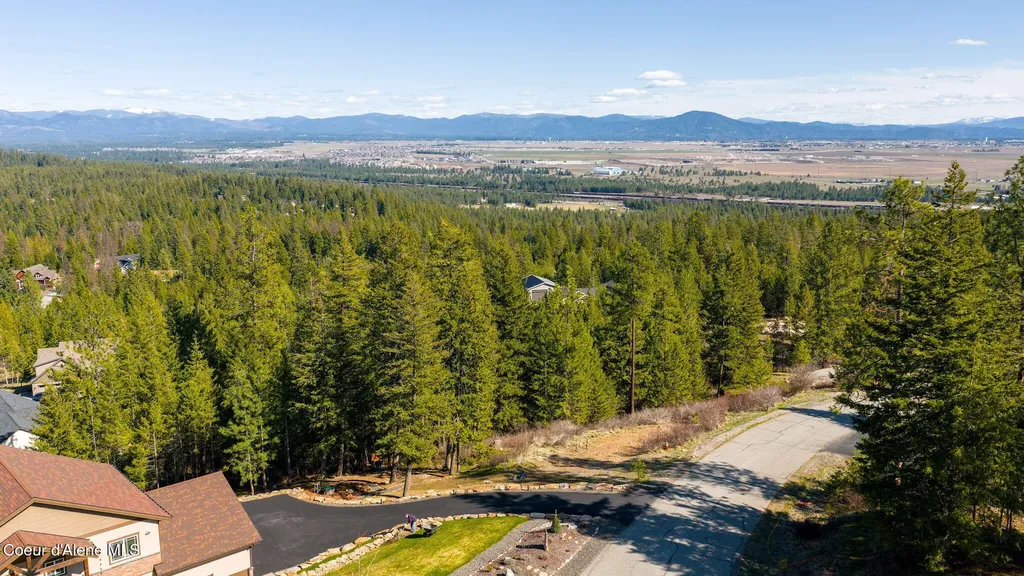 N Spiral Ridge Trail Rathdrum ID 83858