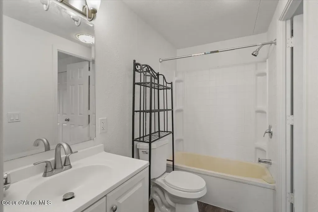 1356 N Highway 41 #6 Post Falls ID 83854