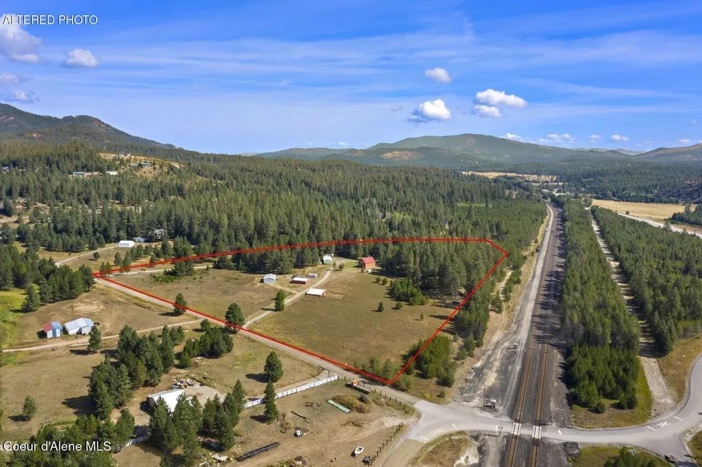 95 Twin Rivers Road Athol ID 83801