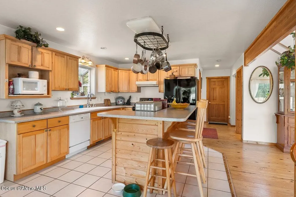 95 Twin Rivers Road Athol ID 83801