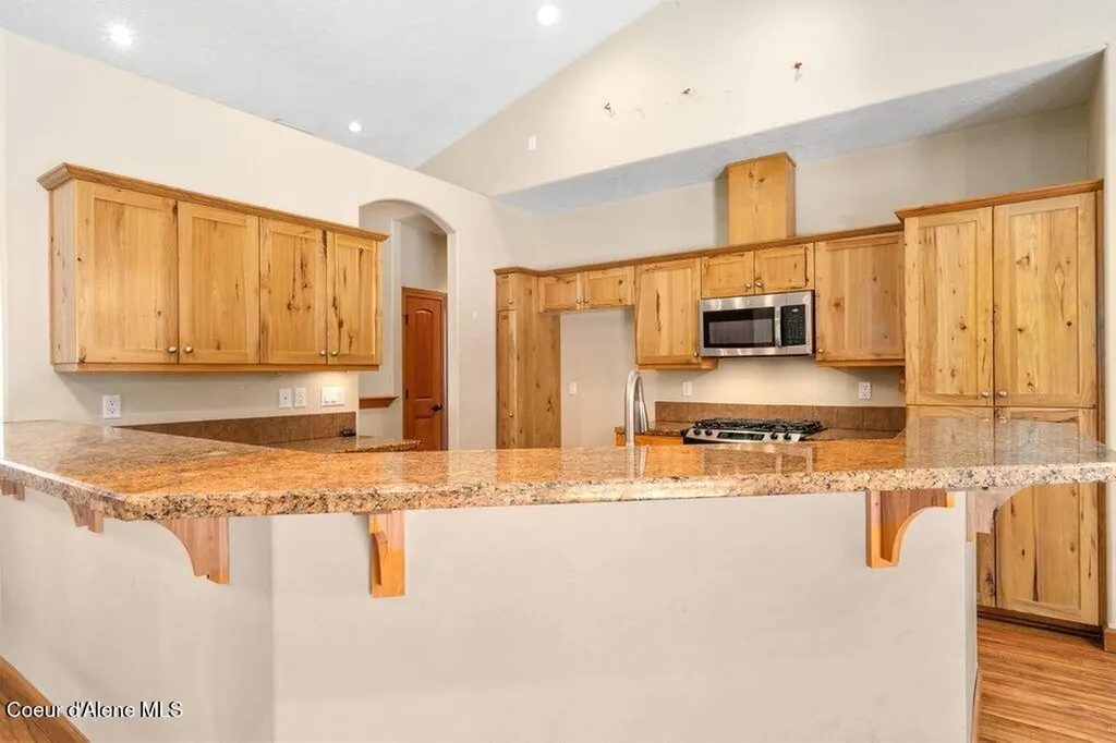 4308 E Rosemont Drive Athol ID 83801