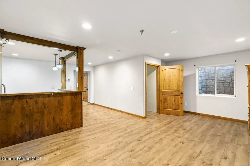 4308 E Rosemont Drive Athol ID 83801