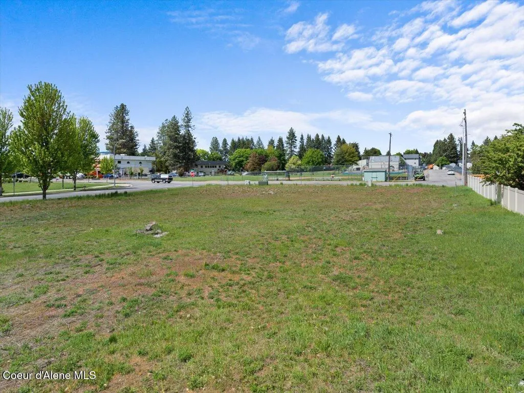 8776 N Wayne Drive Hayden ID 83835