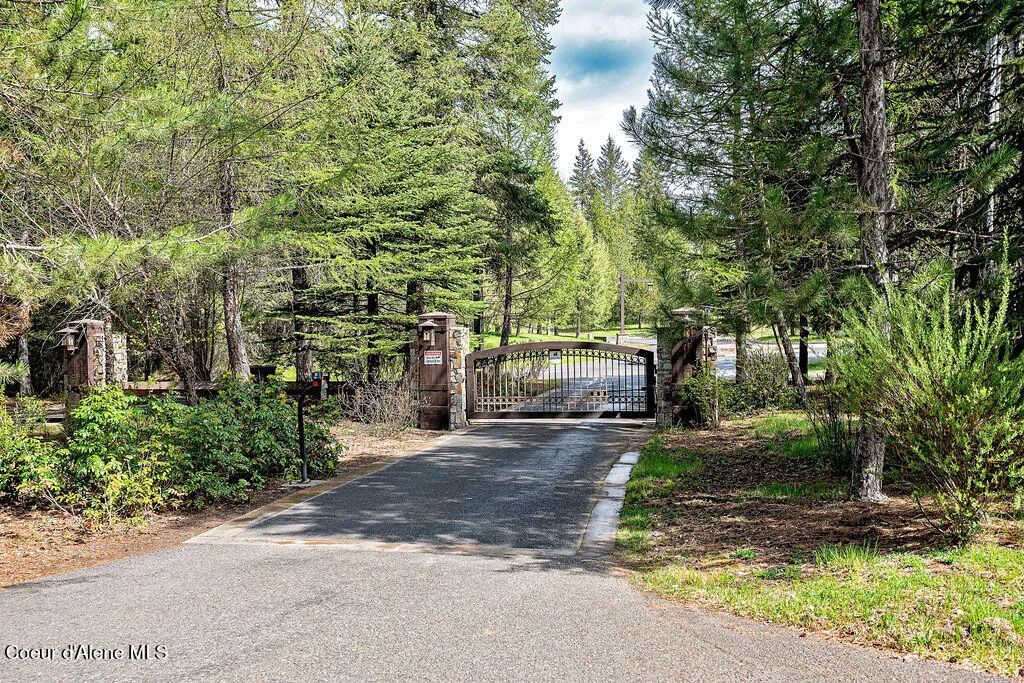 65 Sawyer Avenue Priest River ID 83856