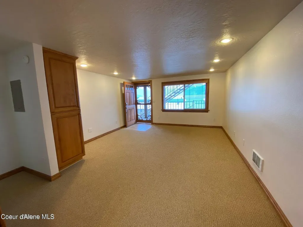 34152 Lakeside Avenue Bayview ID 83803