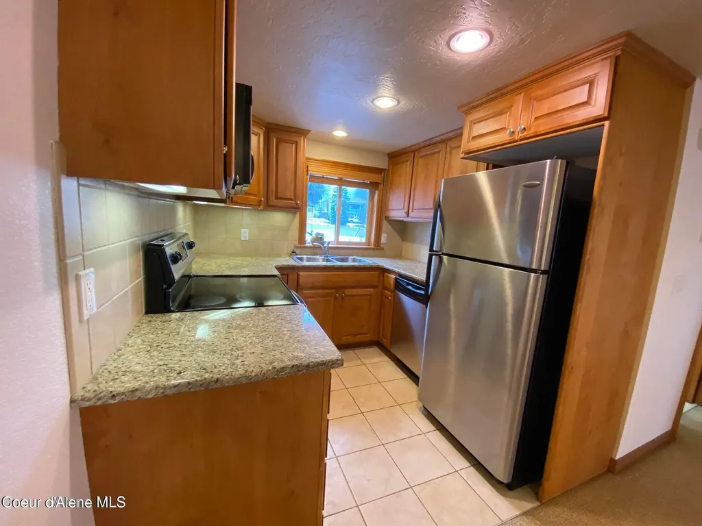 34152 Lakeside Avenue Bayview ID 83803