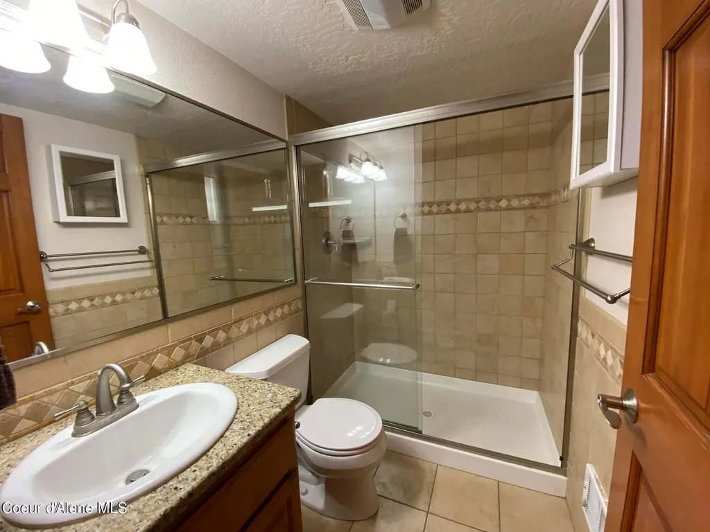 34152 Lakeside Avenue Bayview ID 83803
