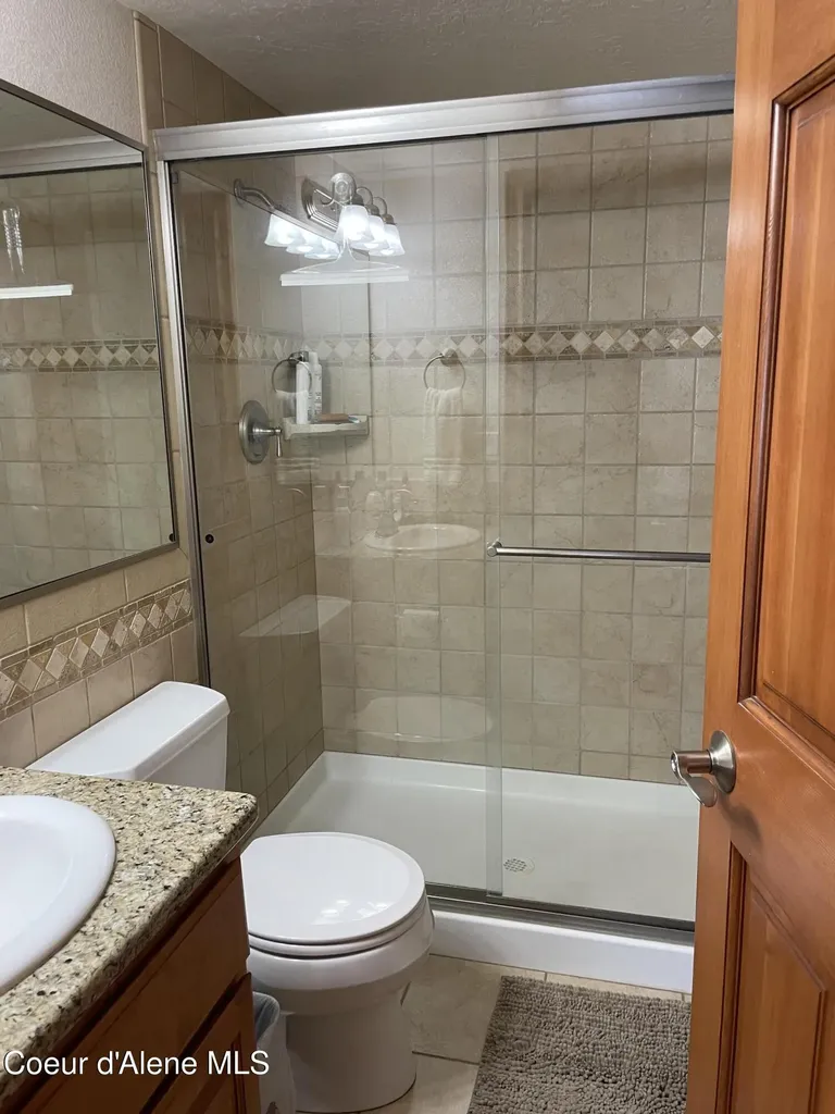 34152 Lakeside Avenue Bayview ID 83803