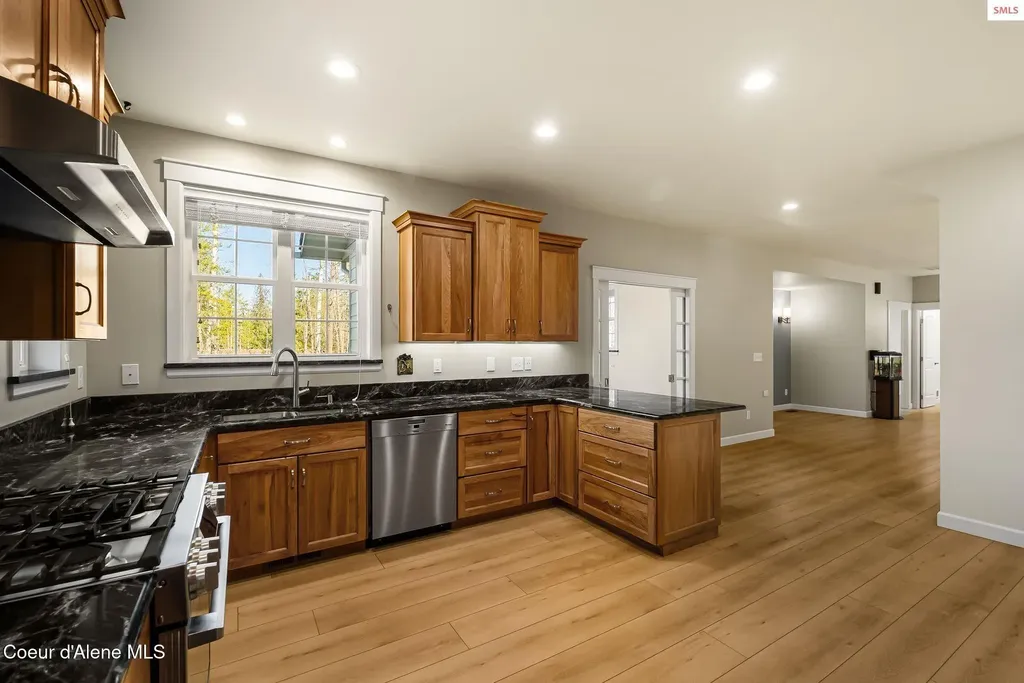 266 Syringa Heights Road Sandpoint ID 83864