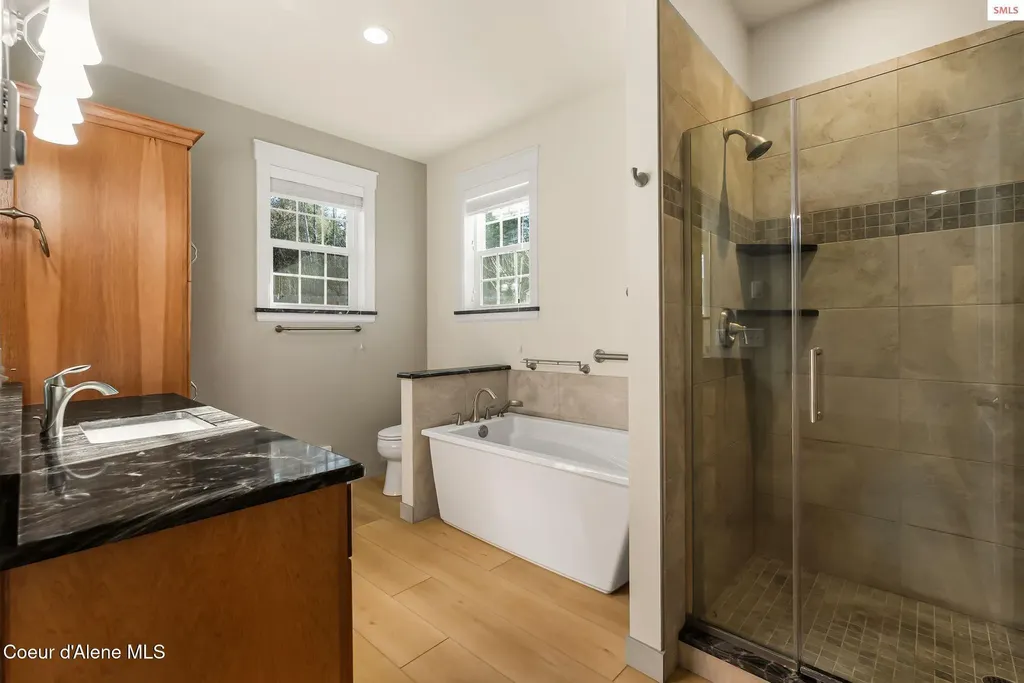 266 Syringa Heights Road Sandpoint ID 83864