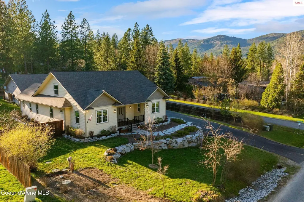266 Syringa Heights Road Sandpoint ID 83864