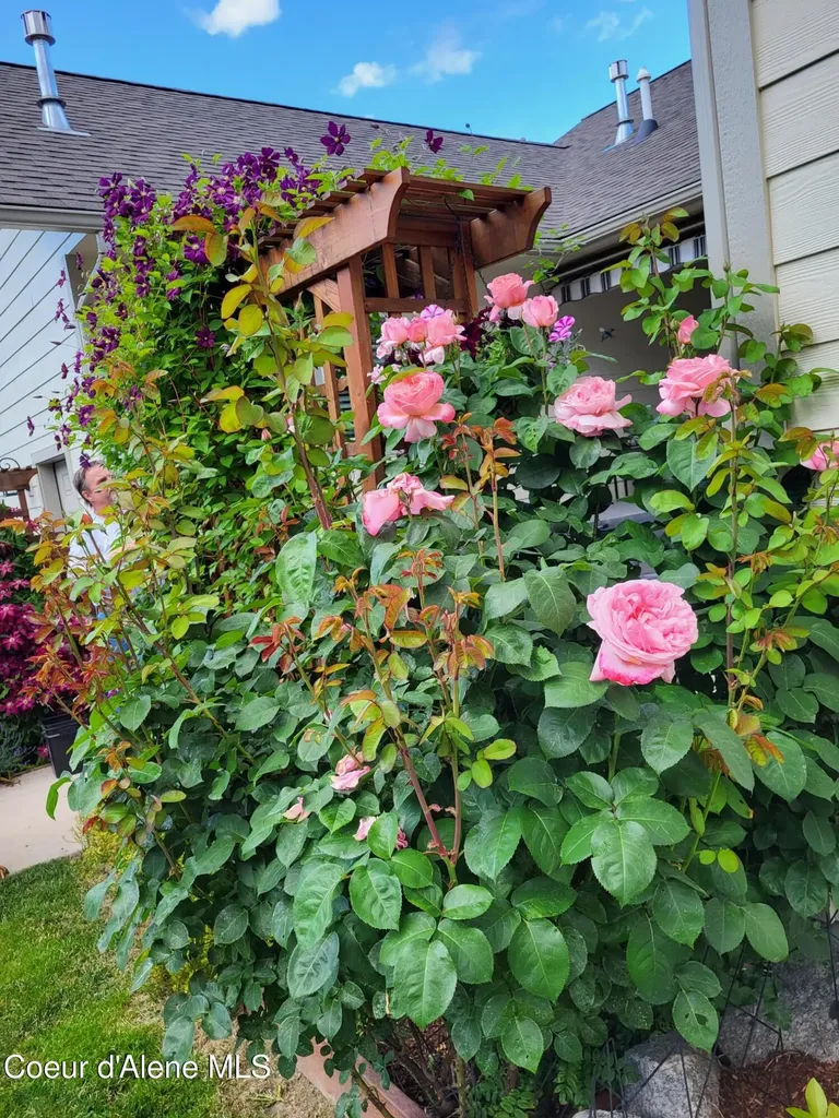 266 Syringa Heights Road Sandpoint ID 83864