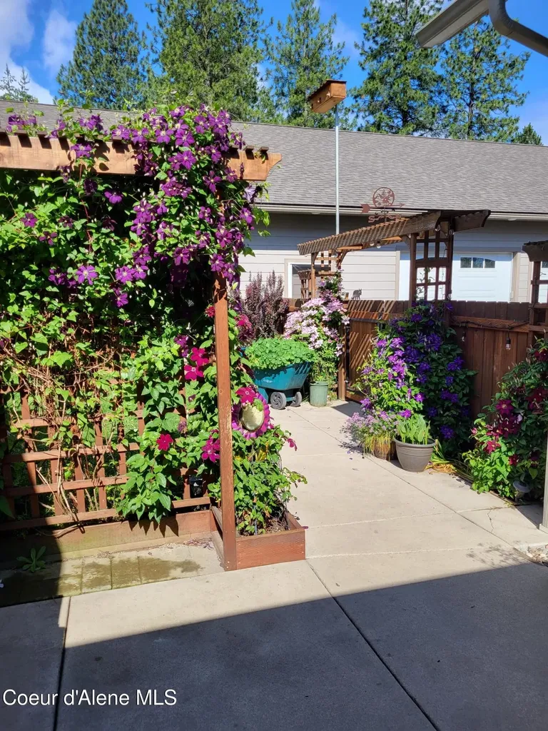 266 Syringa Heights Road Sandpoint ID 83864