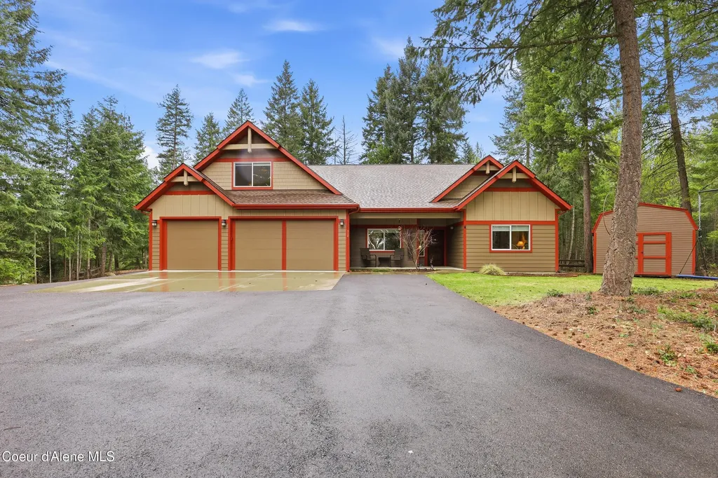 17953 W Sheltered Court Hauser ID 83854
