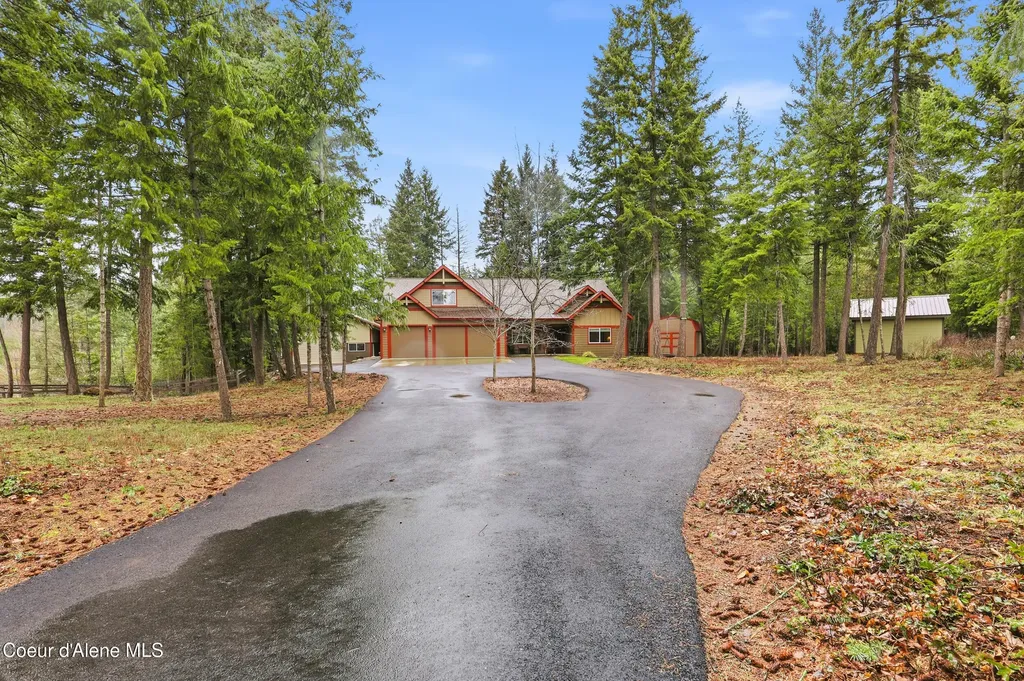 17953 W Sheltered Court Hauser ID 83854