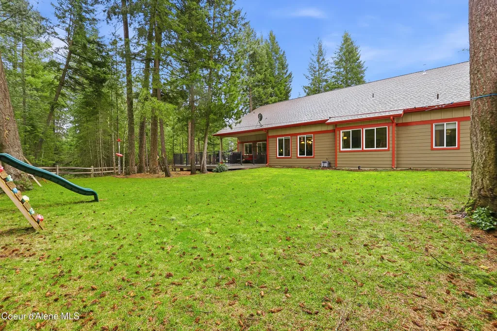 17953 W Sheltered Court Hauser ID 83854
