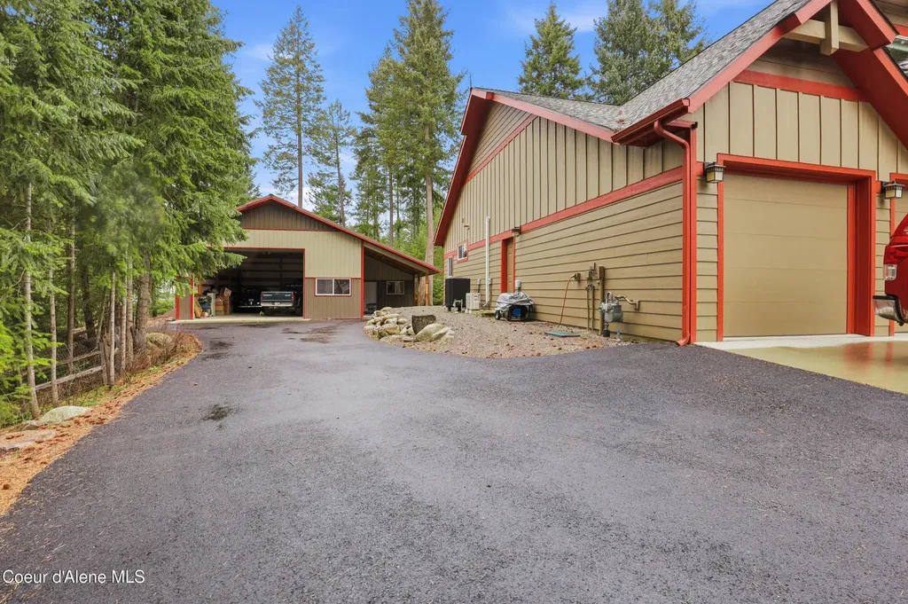 17953 W Sheltered Court Hauser ID 83854