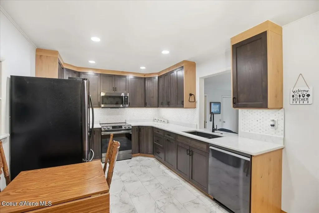 9519 N Baack Road Hayden ID 83835