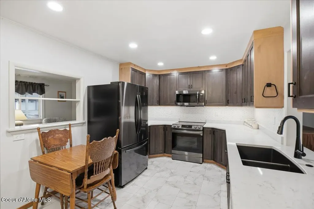 9519 N Baack Road Hayden ID 83835
