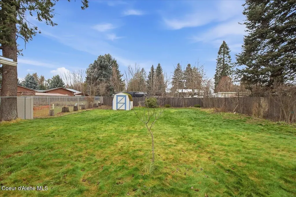 9519 N Baack Road Hayden ID 83835