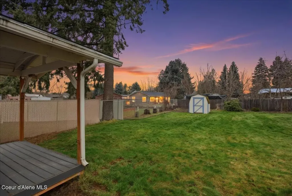 9519 N Baack Road Hayden ID 83835