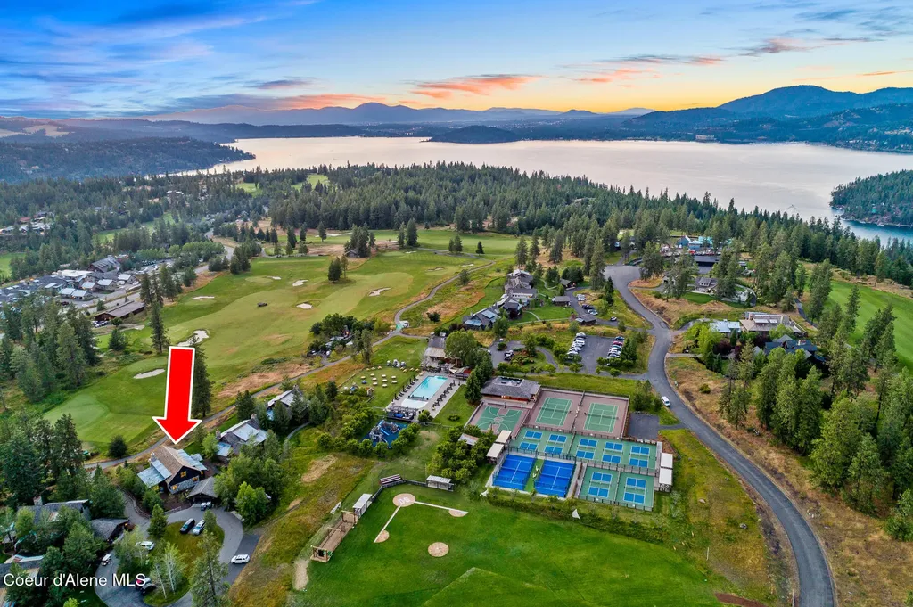 6431 S Settlers Pond Court Harrison ID 83833