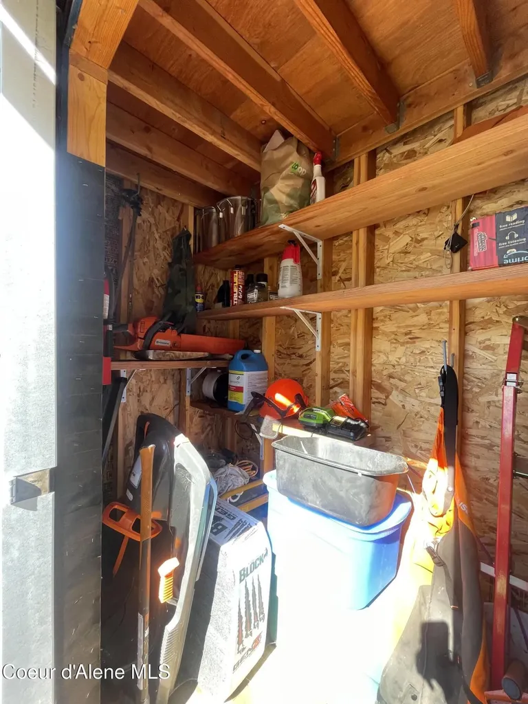 192 Falcon Lane St. Maries ID 83861