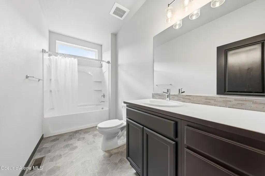172 N Kirkwood Street Post Falls ID 83854