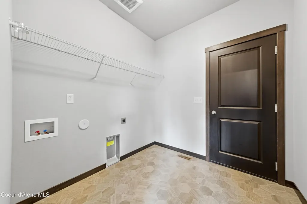 172 N Kirkwood Street Post Falls ID 83854