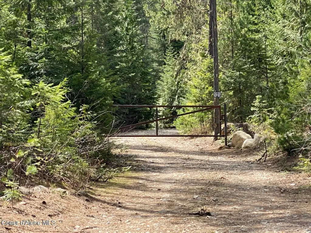 97 Mineral Lane Sandpoint ID 83864