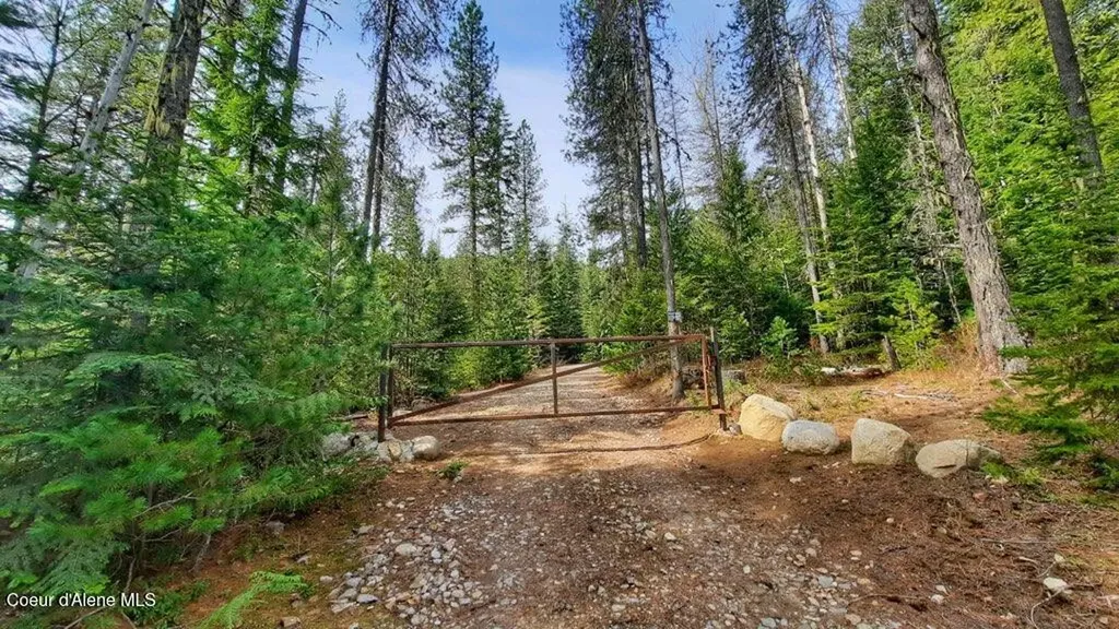 97 Mineral Lane Sandpoint ID 83864
