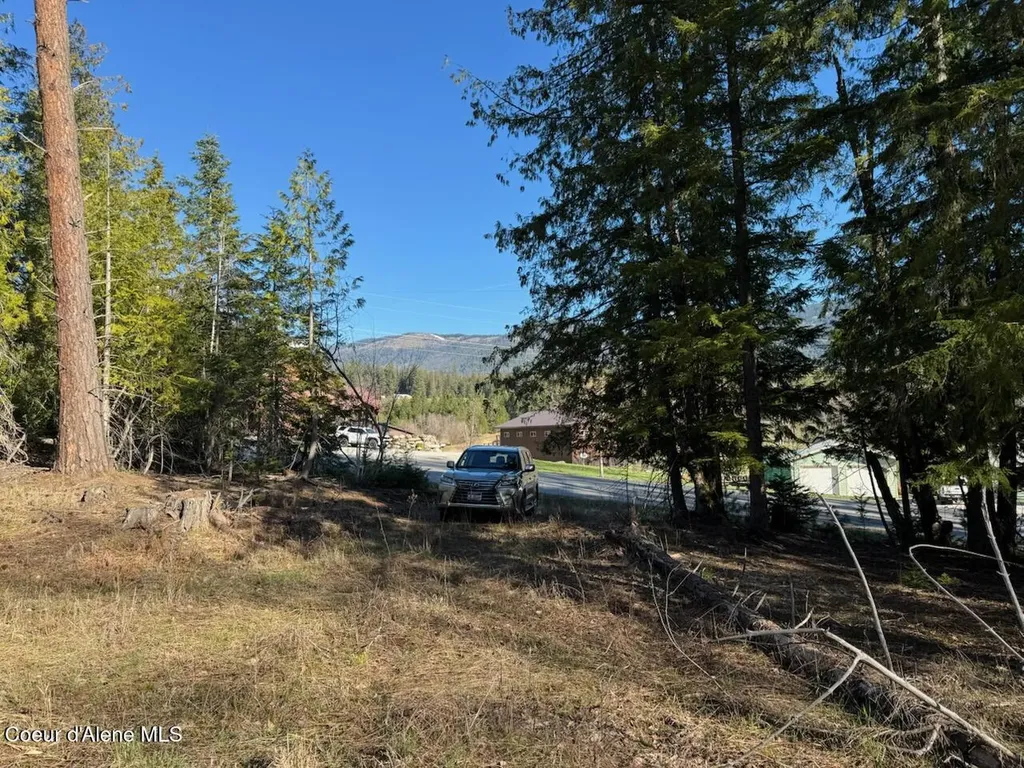 Lot 2 W Pine Sandpoint ID 83864