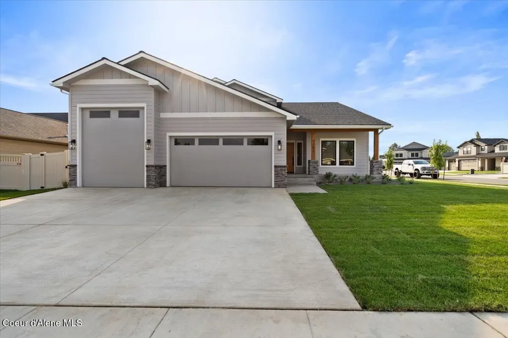 9262 N Secretariat Lane Hayden ID 83835