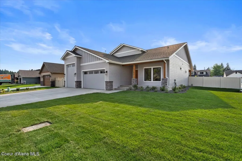 9262 N Secretariat Lane Hayden ID 83835
