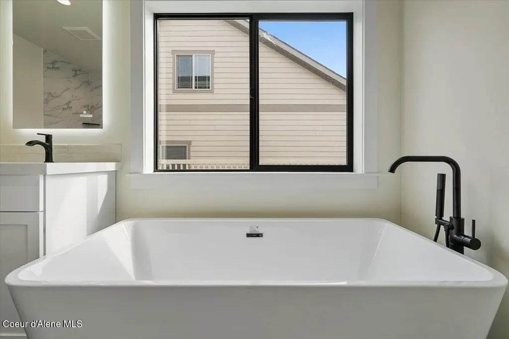 9262 N Secretariat Lane Hayden ID 83835