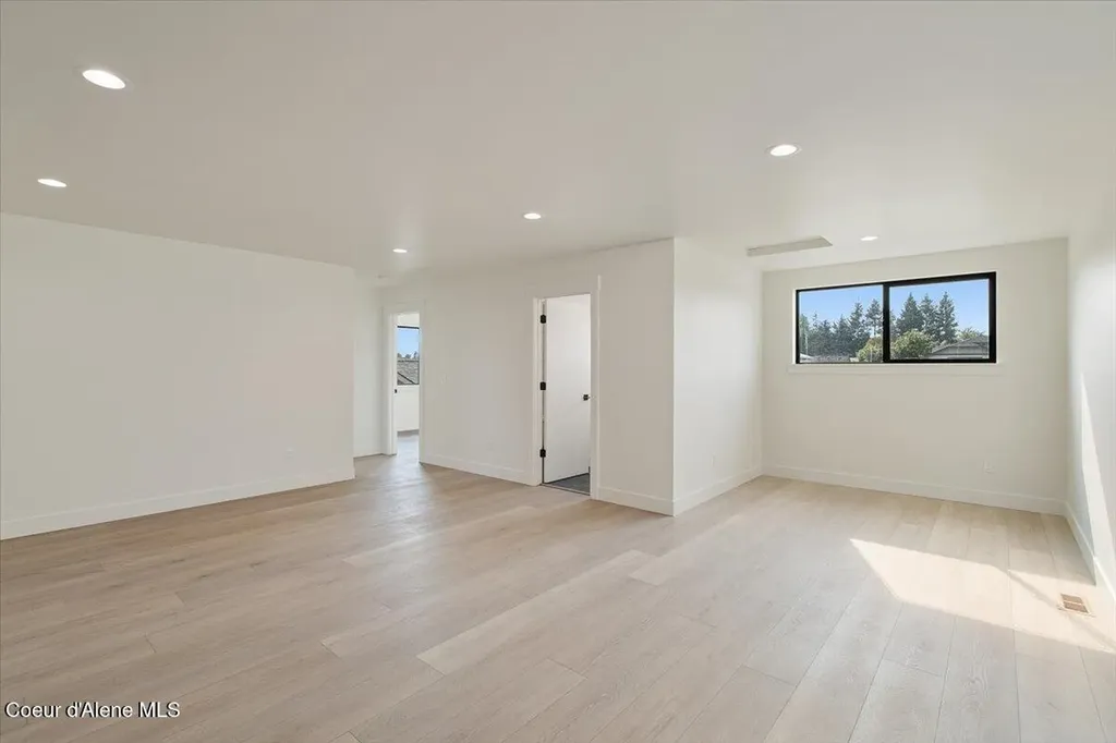 9262 N Secretariat Lane Hayden ID 83835