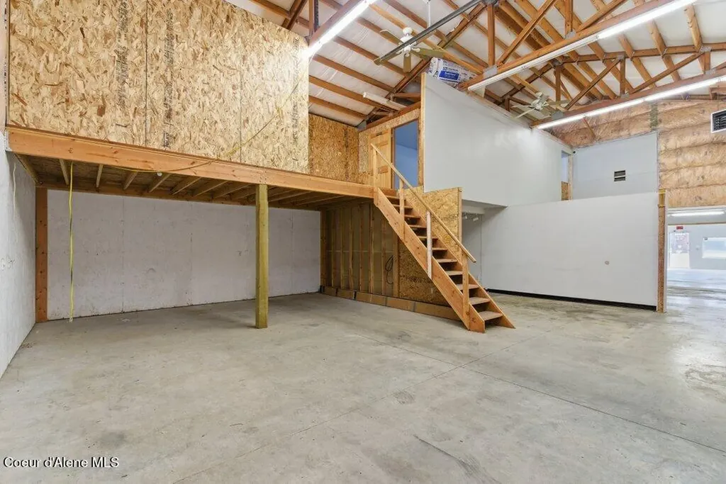 5929 E Highway 54 Athol ID 83801