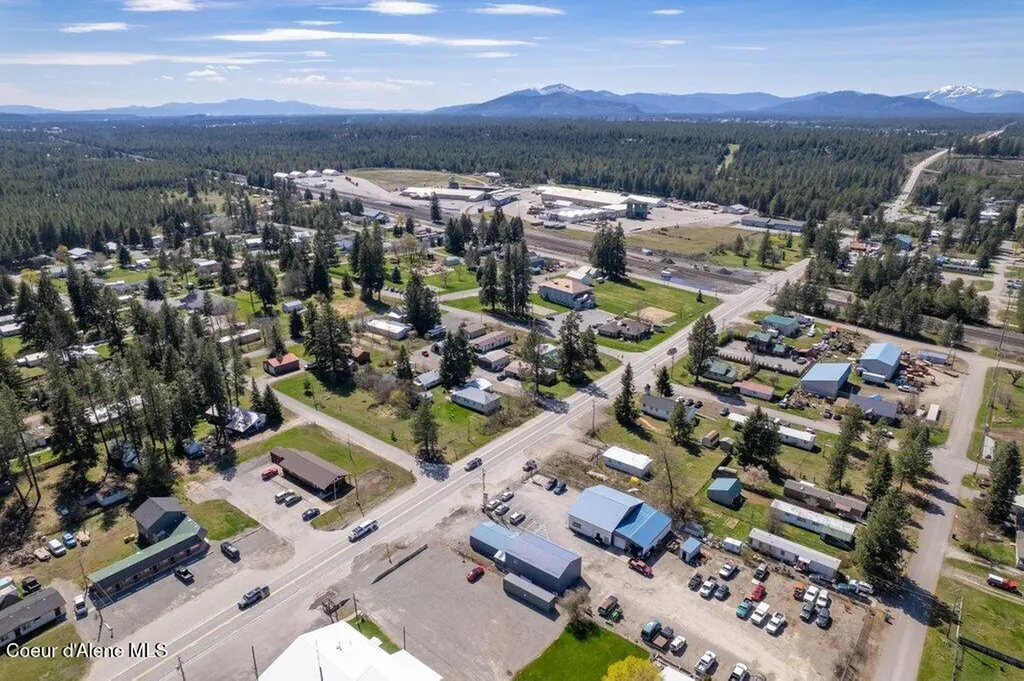 5929 E Highway 54 Athol ID 83801
