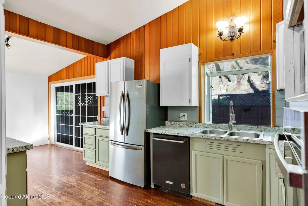 6482 Grant Street Bonners Ferry ID 83805
