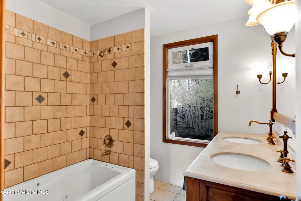 6482 Grant Street Bonners Ferry ID 83805
