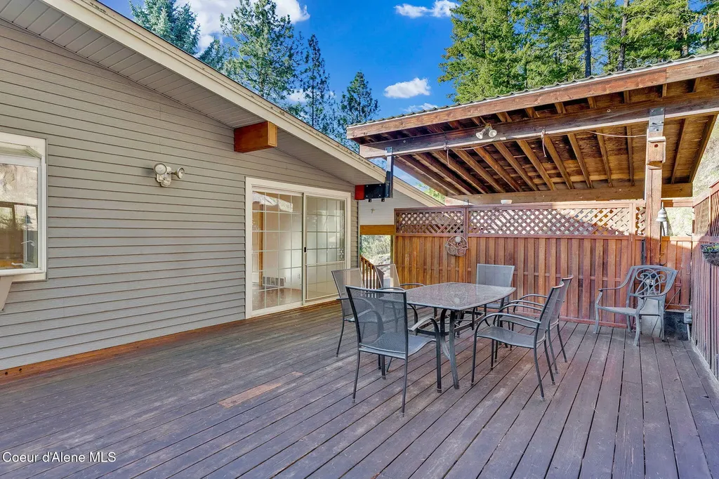 6482 Grant Street Bonners Ferry ID 83805
