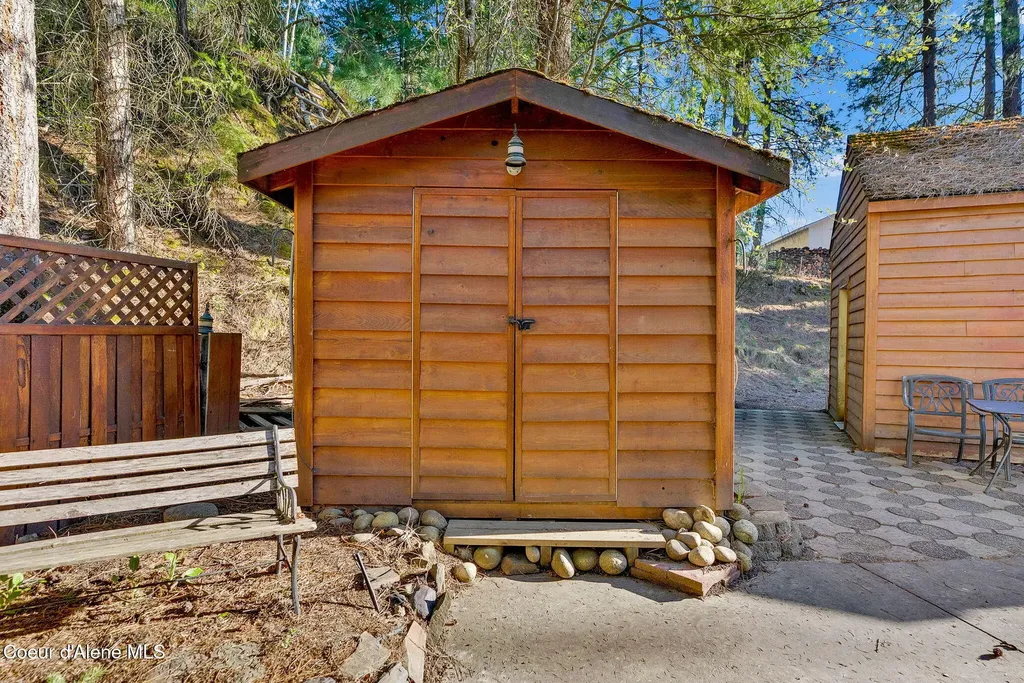 6482 Grant Street Bonners Ferry ID 83805